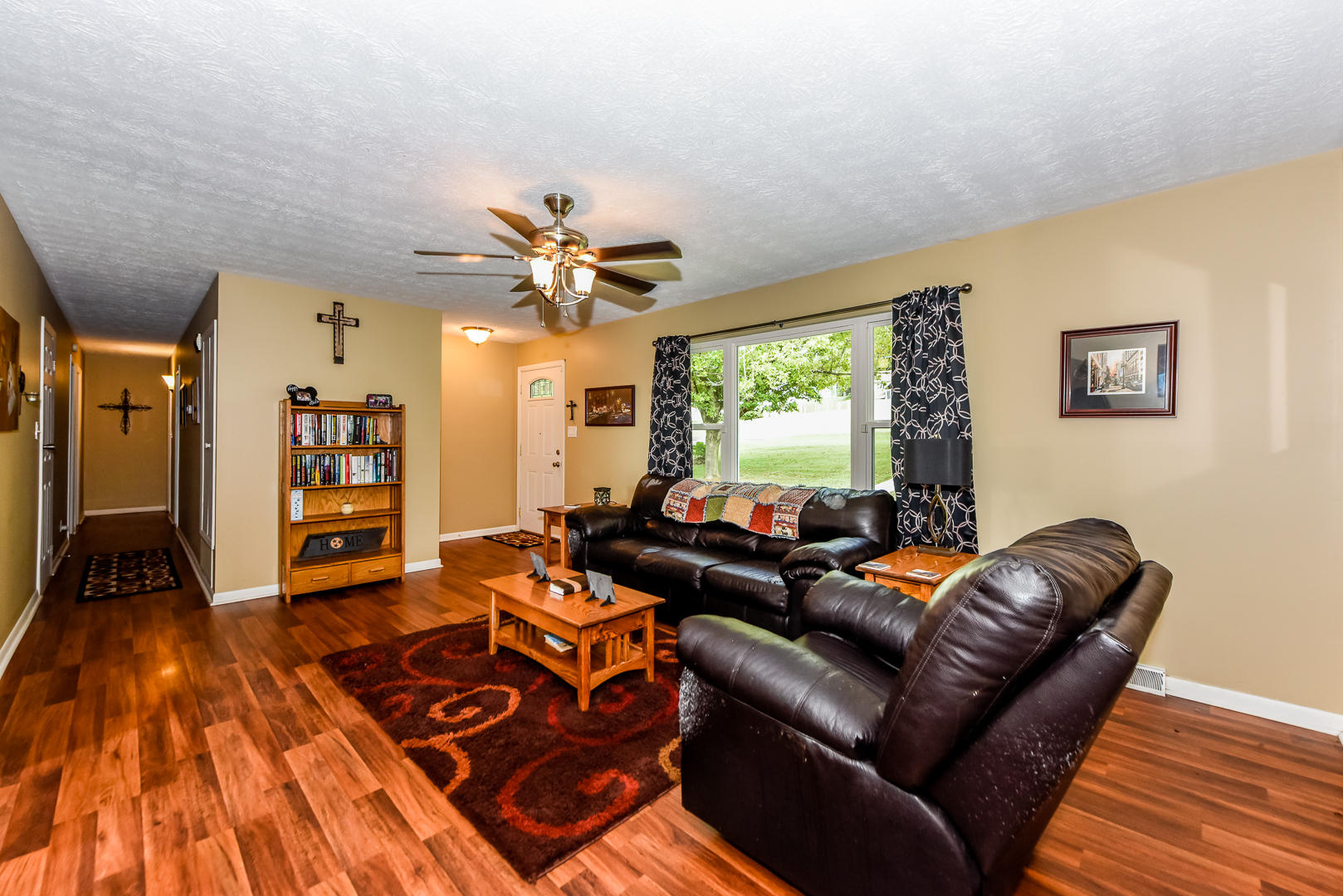 121 Alpine Drive Corryton, TN 37721 - Photo 7 of 29 Living room
