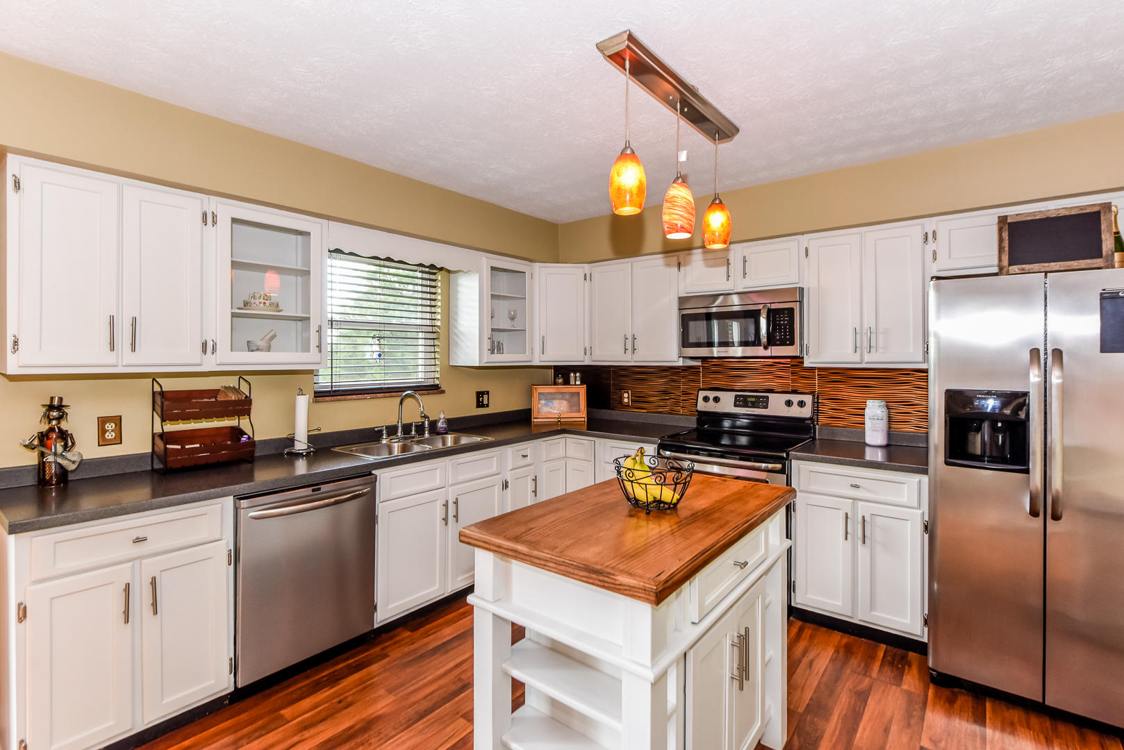 121 Alpine Drive Corryton, TN 37721 - Photo 9 of 29 Kitchen