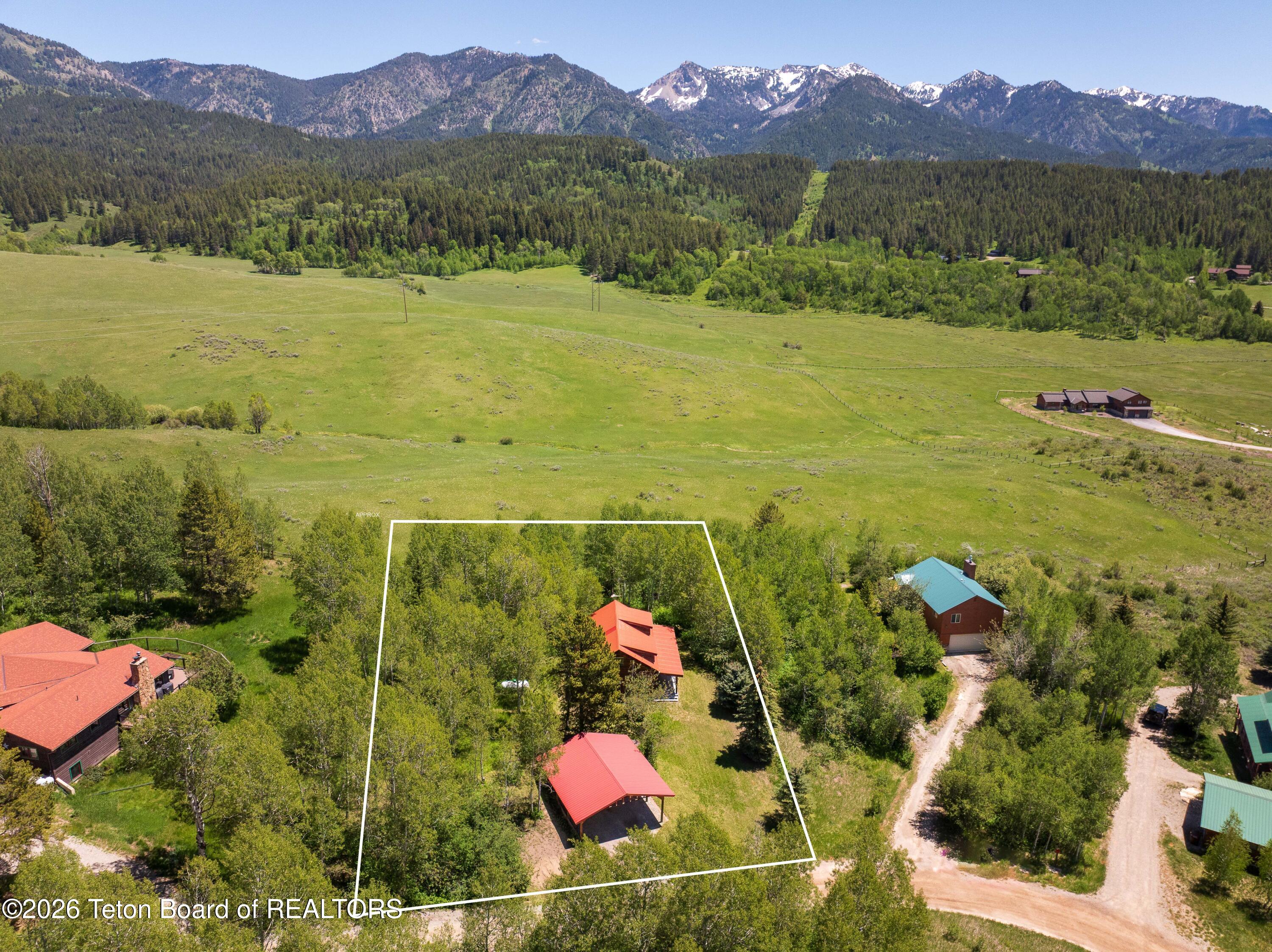 150 Chokecherry Drive Alpine, WY 83128 - Photo 45 of 53 150 Chokecherry_0378_D LINES