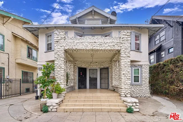 $849,800 | 182 East 35th Street, Los Angeles, CA 90011