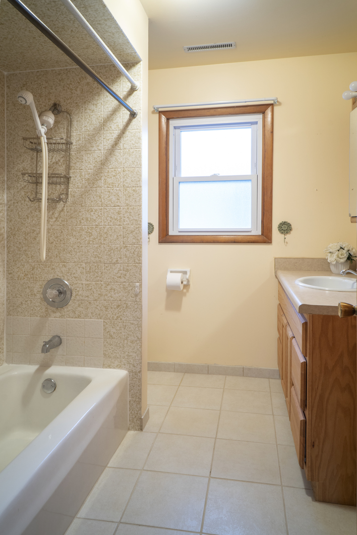 18141 Riegel Road Homewood, IL 60430 - Photo 16 of 36