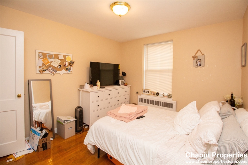 38-1 Dean Road, Unit 1 Brookline, MA 02445 - Photo 5 of 7