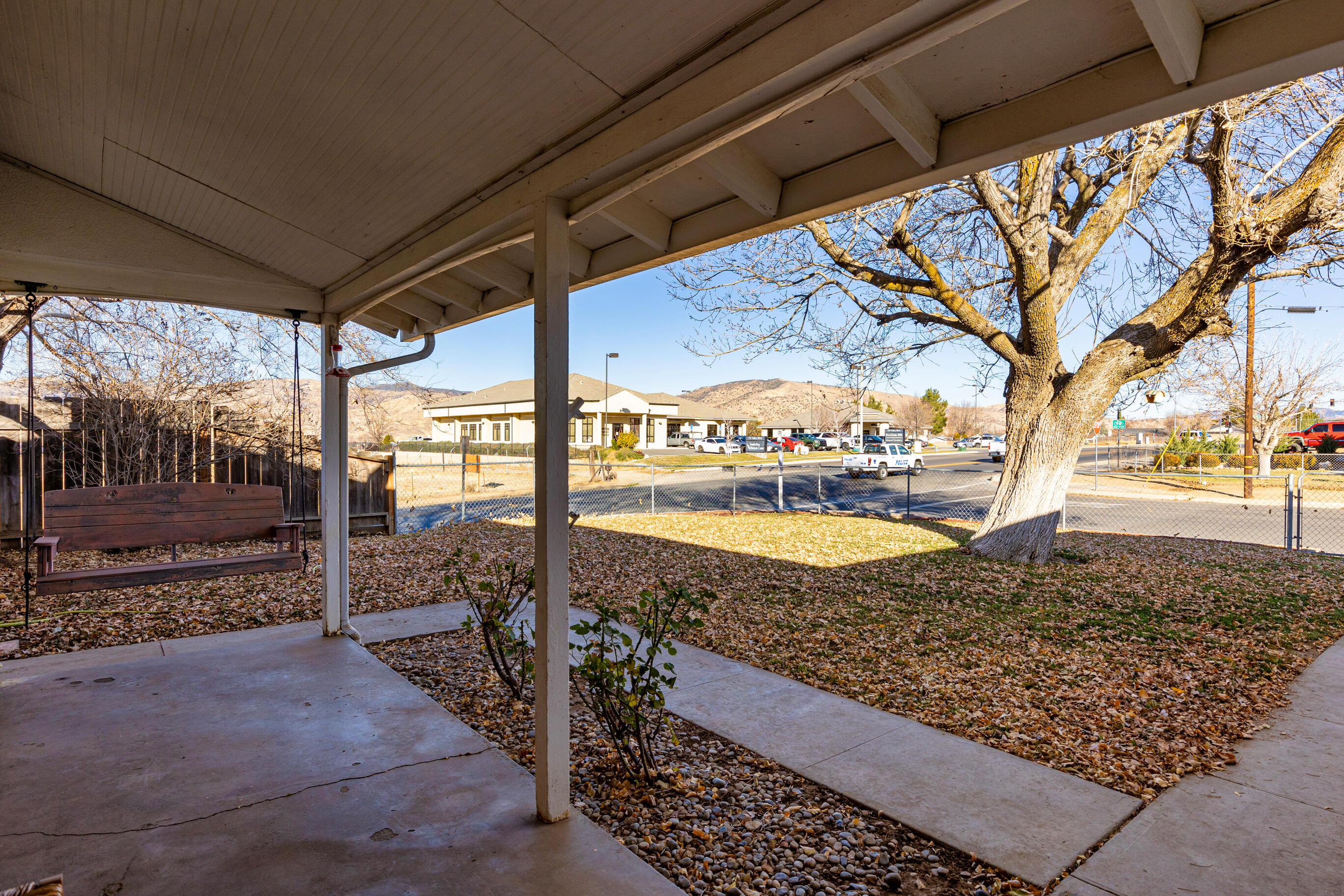 801 Beech Street Tehachapi, CA 93561 - Photo 5 of 24