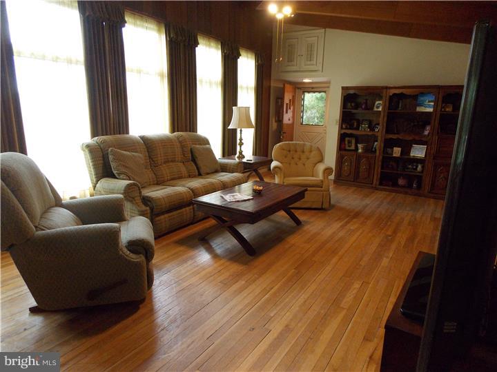 4507 Edges Mill Road Downingtown, PA 19335 - Photo 6 of 23 Living Room