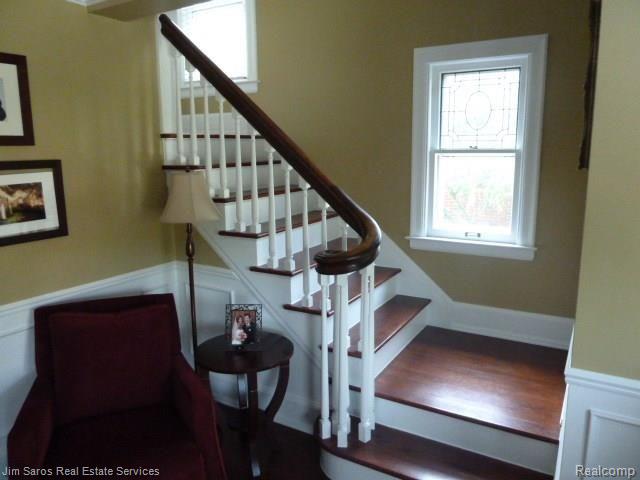 917 Lincoln Road Grosse Pointe, MI 48230 - Photo 3 of 30 P1040177.jpg