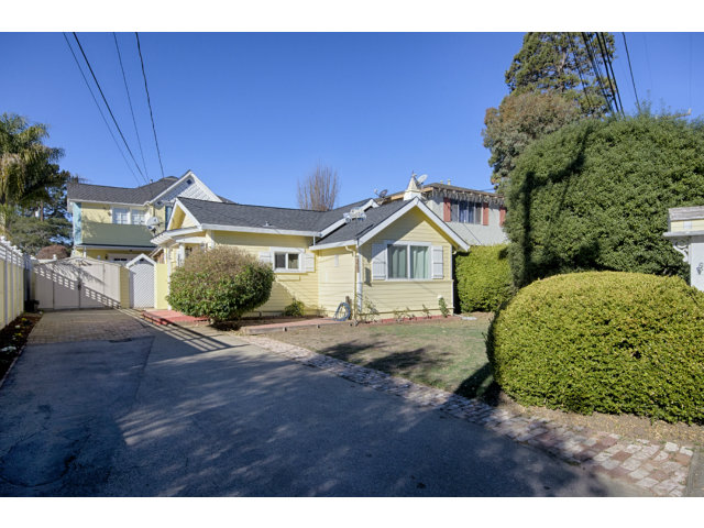 1705 Wharf Road Capitola, CA 95010 - Photo 1 of 16 Gallery Image 1
