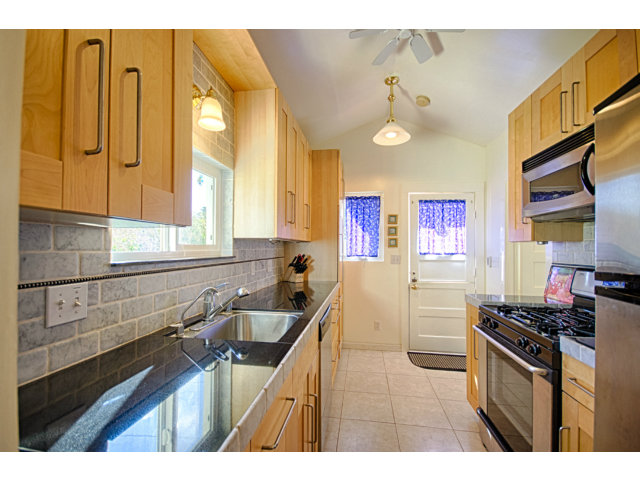 1705 Wharf Road Capitola, CA 95010 - Photo 9 of 16 Gallery Image 9
