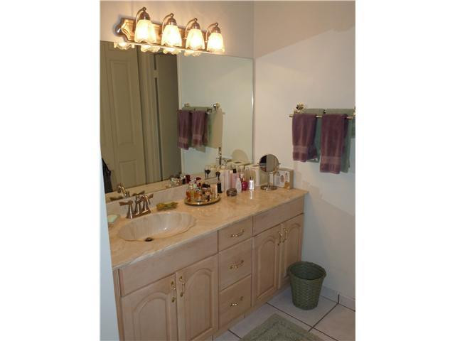 4409 Northwest 22nd Road, Unit 403 Pompano Beach, FL 33066 - Photo 8 of 10 Master Bath/Spa