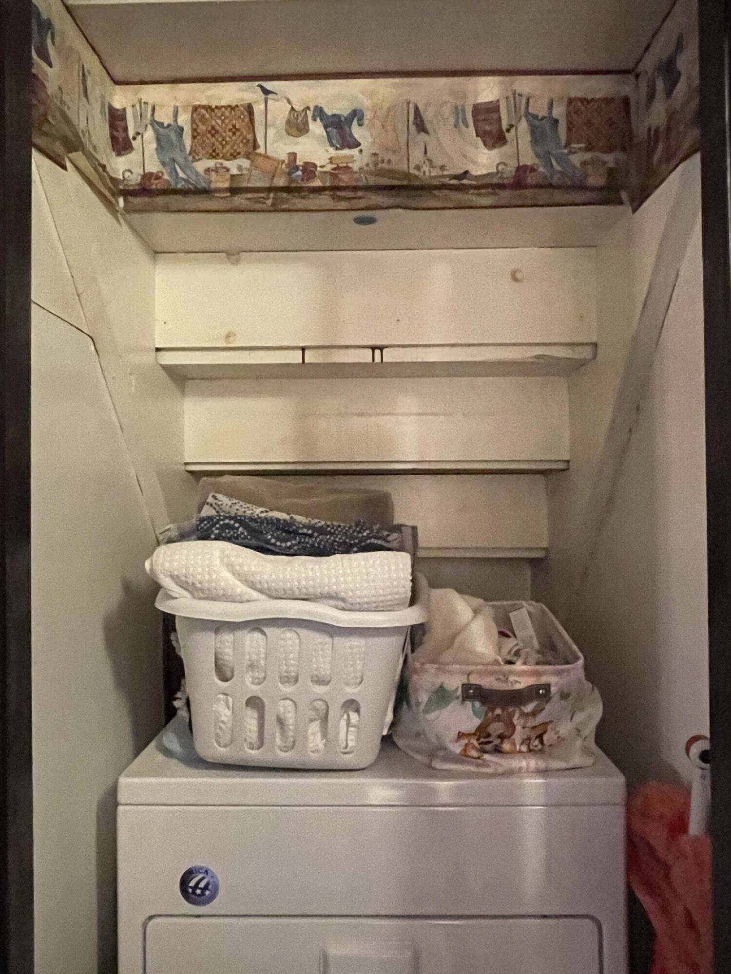 2122 Woodthrush Court Bushkill, PA 18324 - Photo 25 of 29 a close view of stove