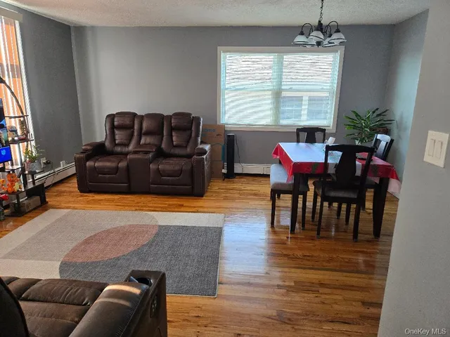 $719,999 | 1005 Broadway, Westbury, NY 11590