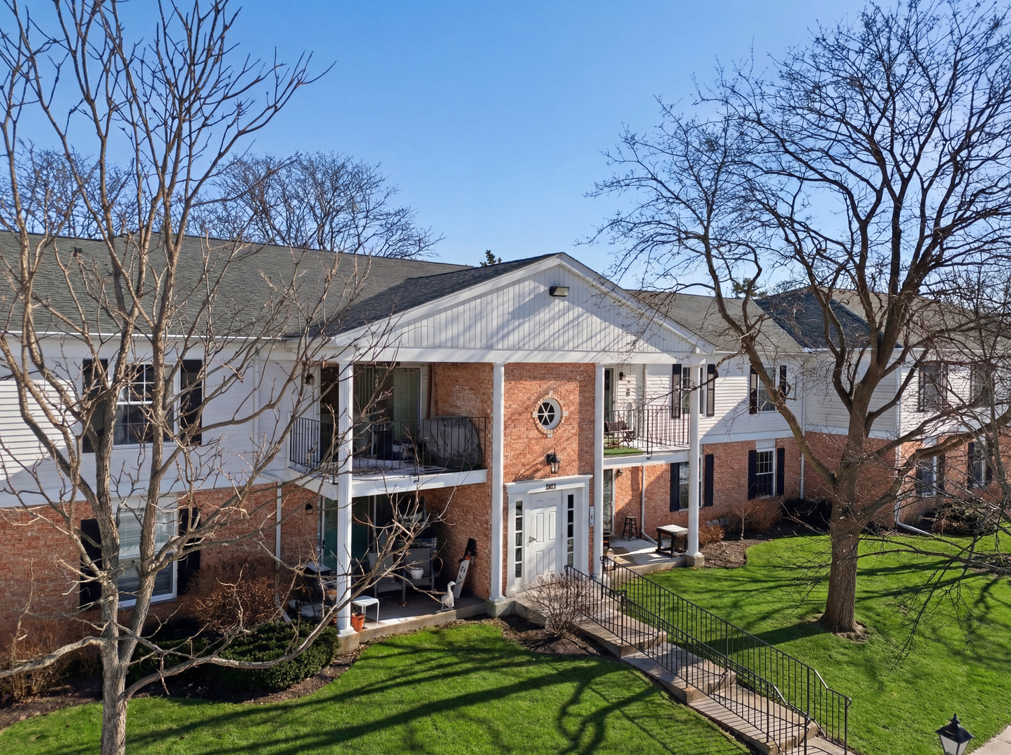 963 Golf Course Road, Unit 5 Crystal Lake, IL 60014 - Photo 1 of 15