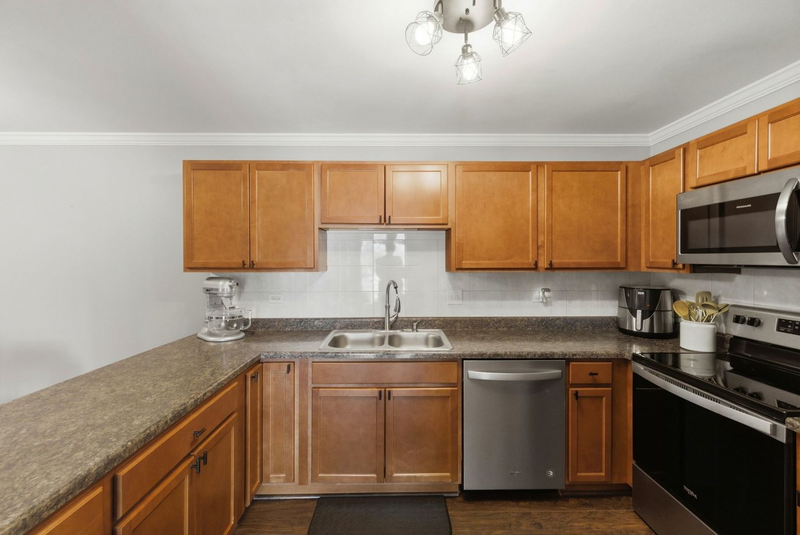 963 Golf Course Road, Unit 5 Crystal Lake, IL 60014 - Photo 5 of 15