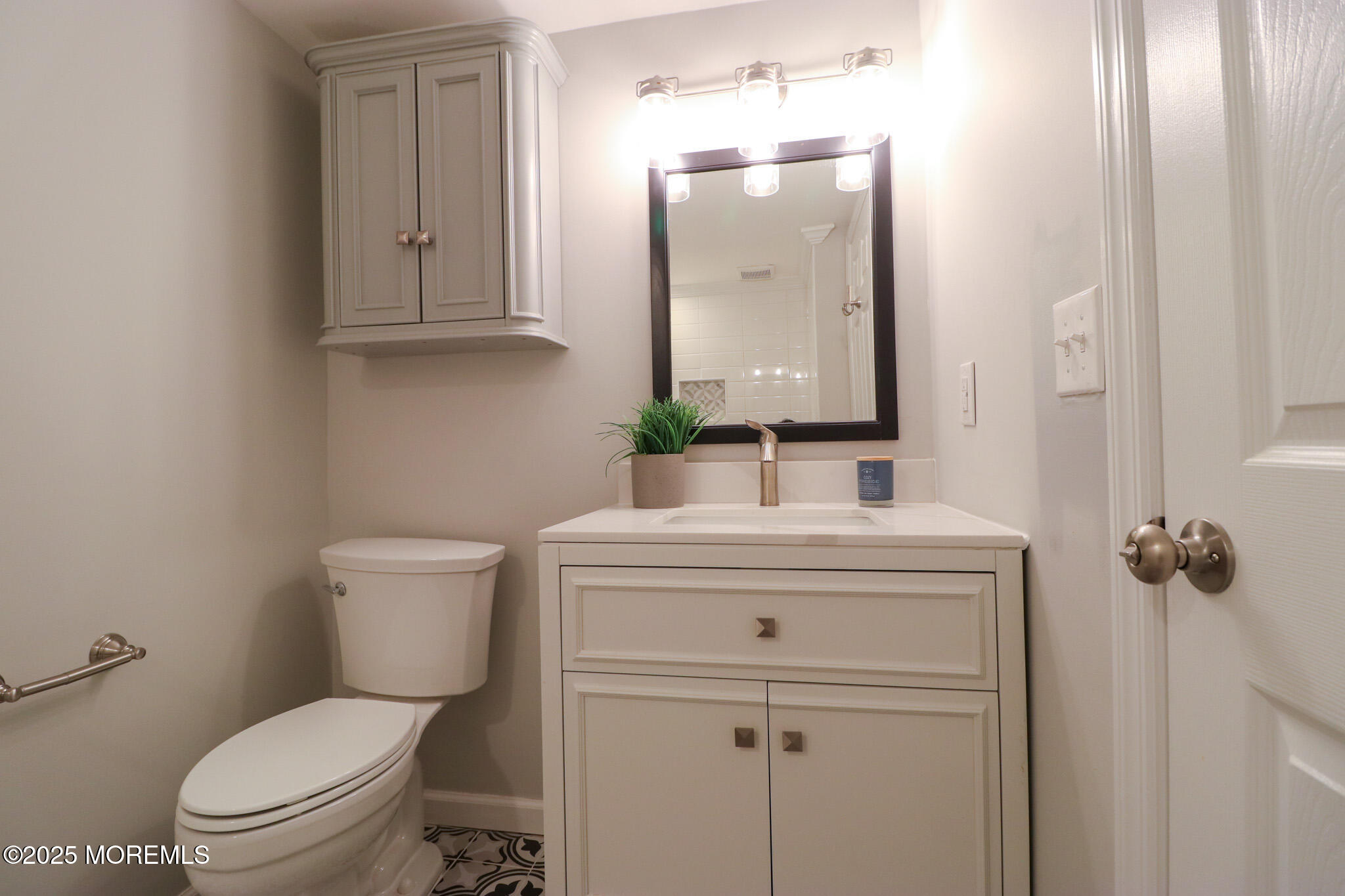 42 Cherry Tree Farm Road Middletown, NJ 07748 - Photo 31 of 40 bottombath