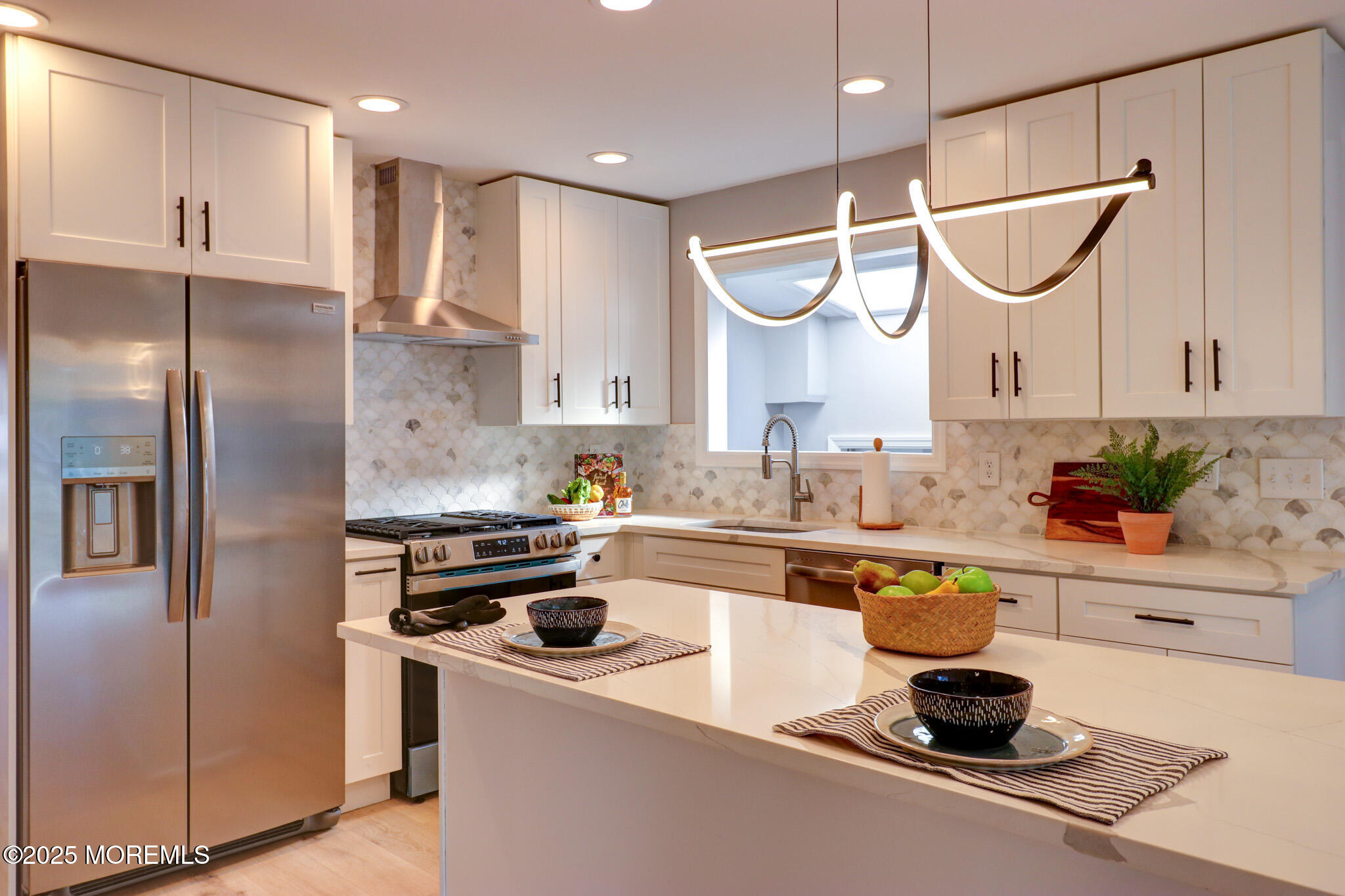 42 Cherry Tree Farm Road Middletown, NJ 07748 - Photo 9 of 40 kitchen