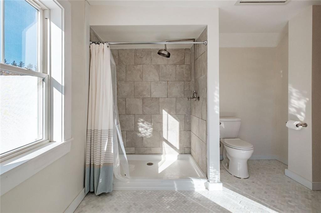 39 Wells Road Cape Elizabeth, ME 04107 - Photo 24 of 34 Master Bath Suite