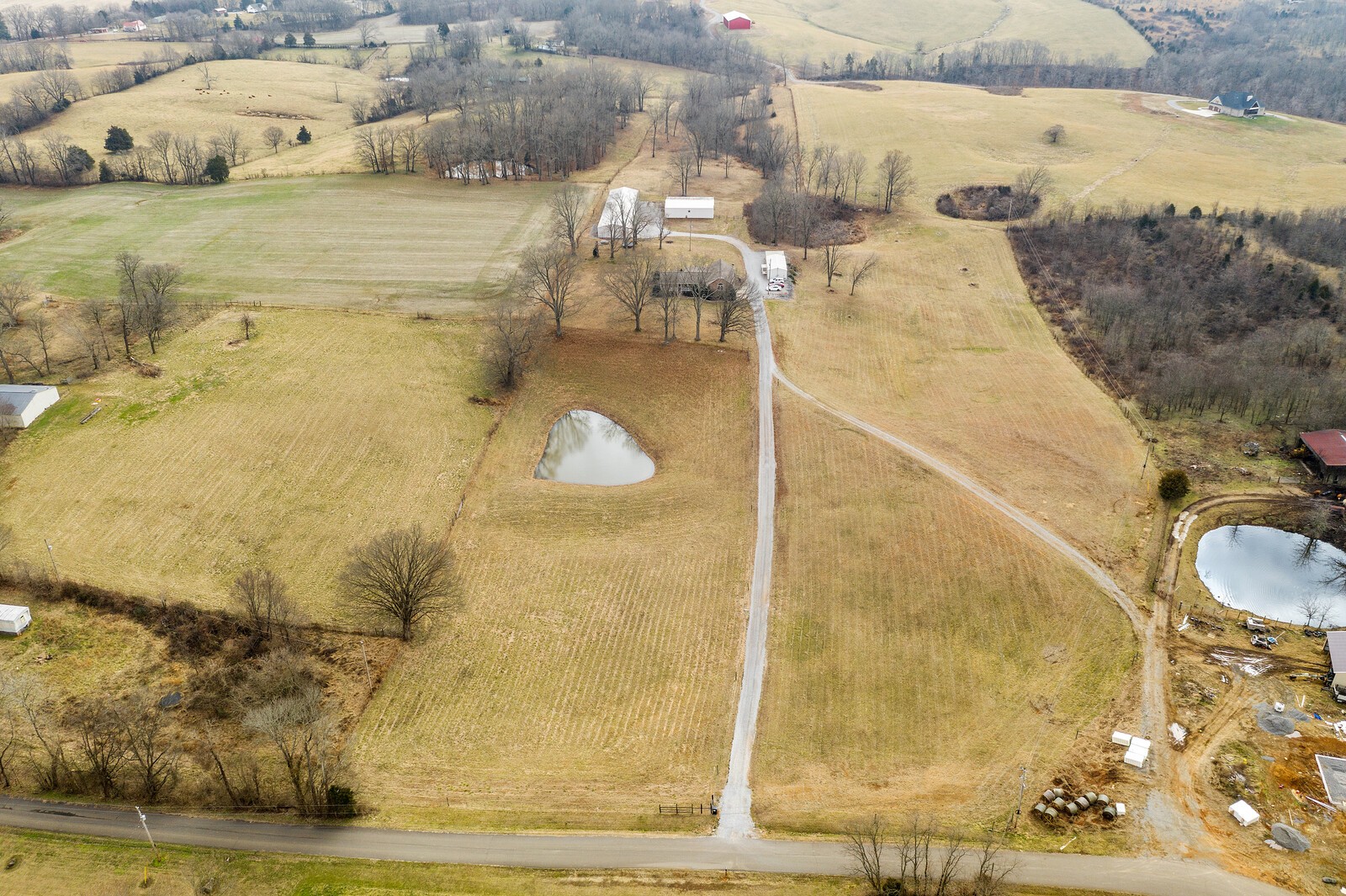 415 Woodruff Road Adams, TN 37010 - Photo 9 of 47