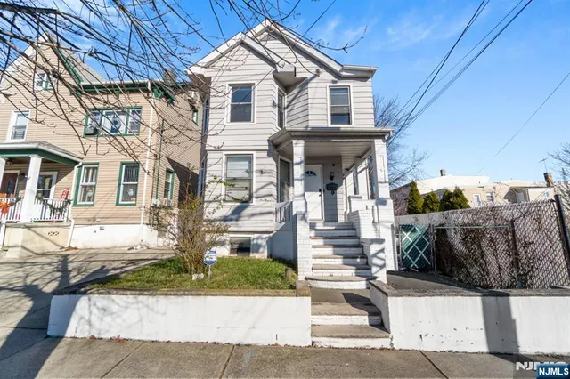 $599,999 | 9 East 51st Street, Bayonne, NJ 07002