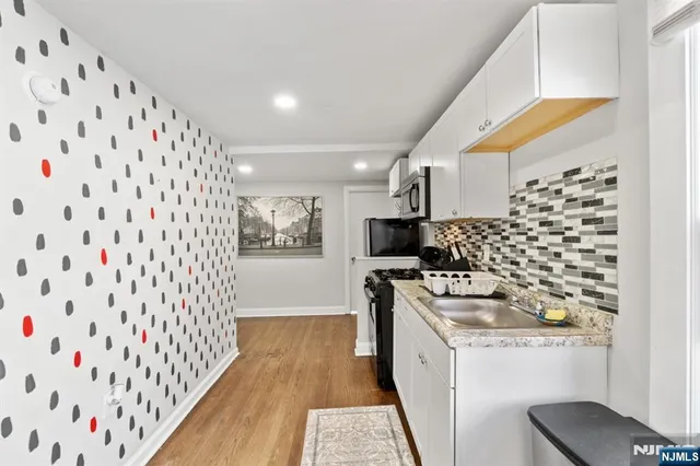 $599,999 | 9 East 51st Street, Bayonne, NJ 07002