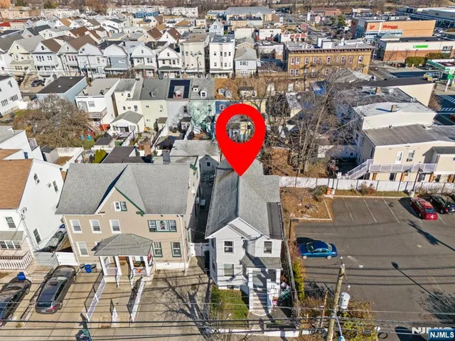$599,999 | 9 East 51st Street, Bayonne, NJ 07002