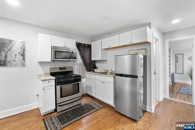 $599,999 | 9 East 51st Street, Bayonne, NJ 07002