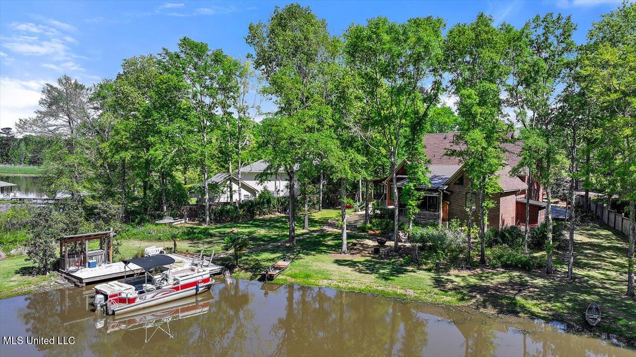 1109 Foxpoint Brandon, MS 39047 - Photo 14 of 99 105-1109 Foxpoint