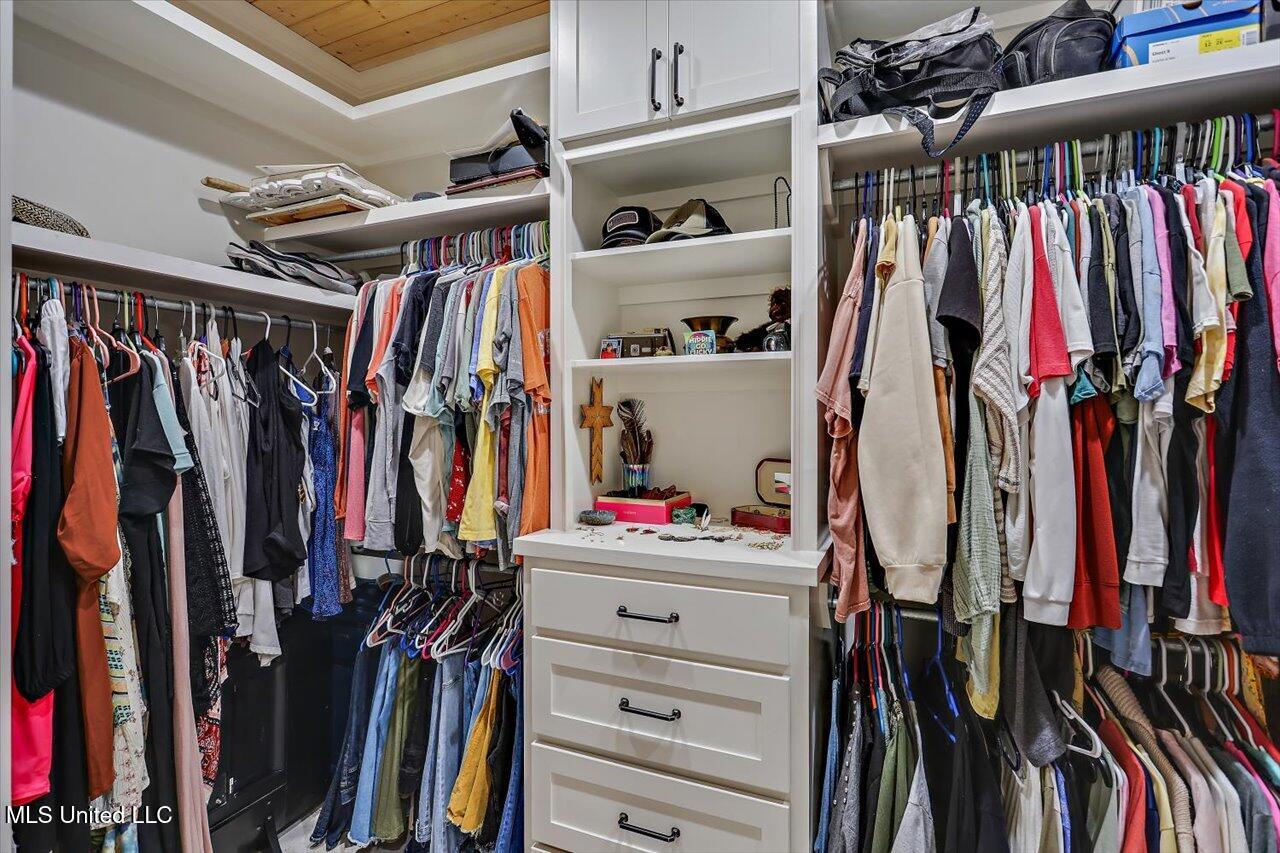 1109 Foxpoint Brandon, MS 39047 - Photo 42 of 99 039-1109 Foxpoint