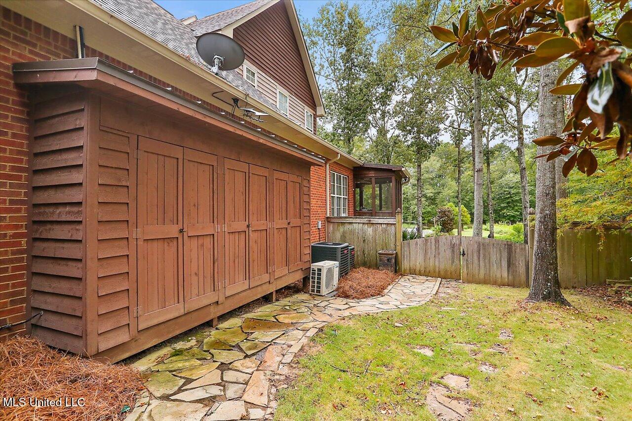 1109 Foxpoint Brandon, MS 39047 - Photo 68 of 99 62-1109 Foxpoint