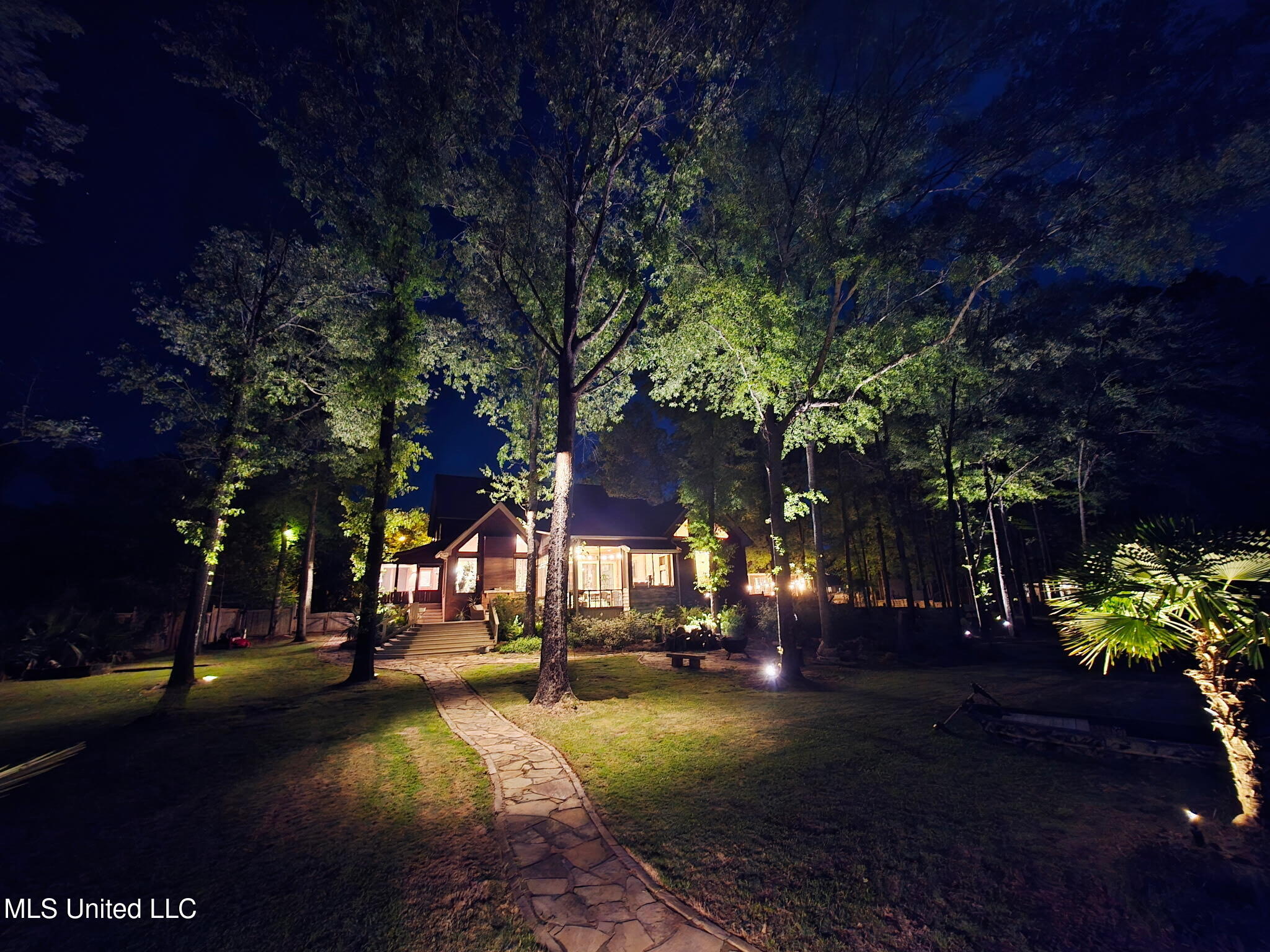 1109 Foxpoint Brandon, MS 39047 - Photo 91 of 99 5246112603242036871