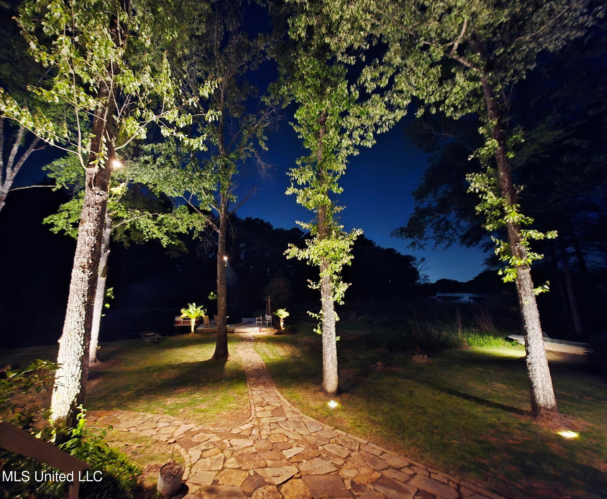 1109 Foxpoint Brandon, MS 39047 - Photo 92 of 99 5760100193973771133