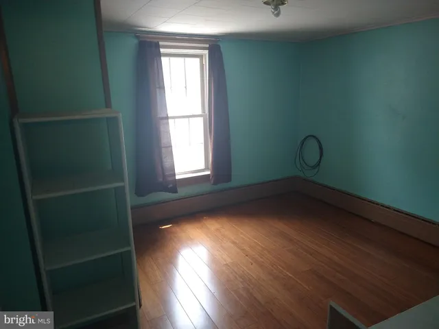 $950 | 634 East 4th Street, Mount Carmel, PA 17851