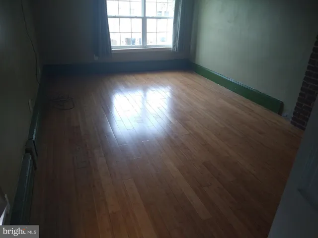 $950 | 634 East 4th Street, Mount Carmel, PA 17851