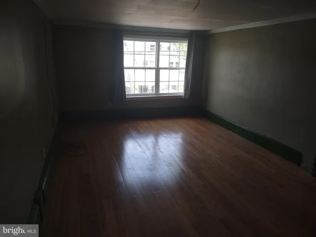 $950 | 634 East 4th Street, Mount Carmel, PA 17851