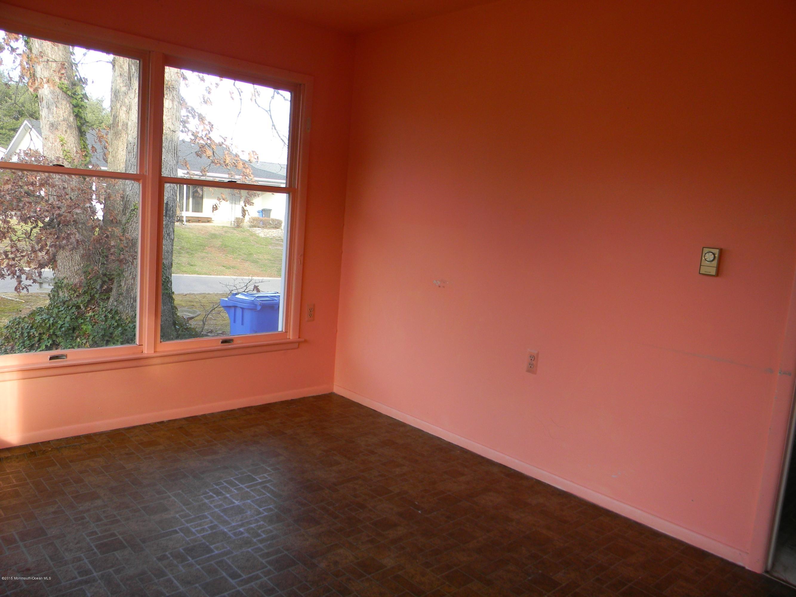 41 Sycamore Access Road, Unit 15 Manahawkin, NJ 08050 - Photo 2 of 13 011
