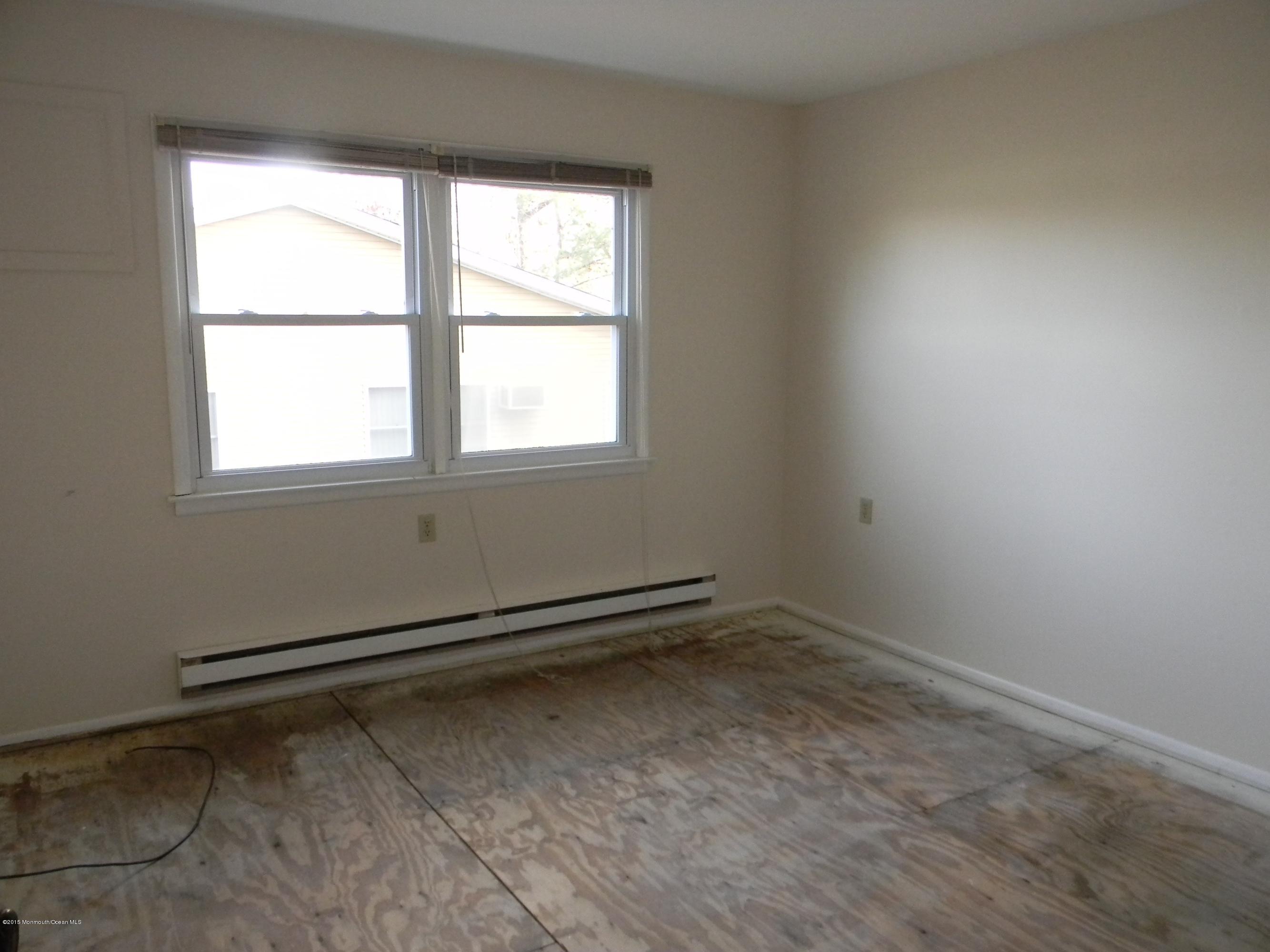 41 Sycamore Access Road, Unit 15 Manahawkin, NJ 08050 - Photo 6 of 13 003