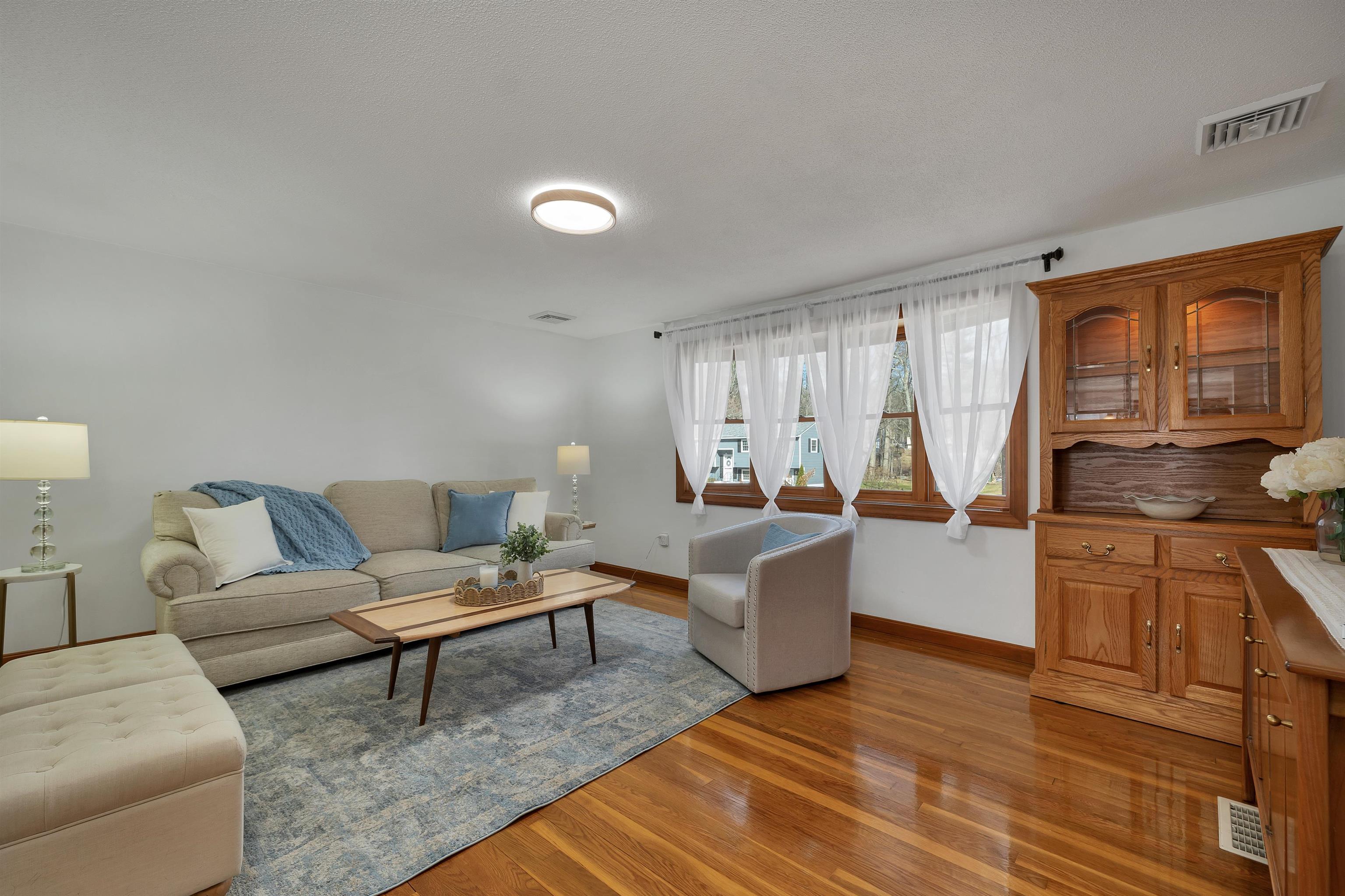 51 Bedard Avenue Derry, NH 03038 - Photo 13 of 34