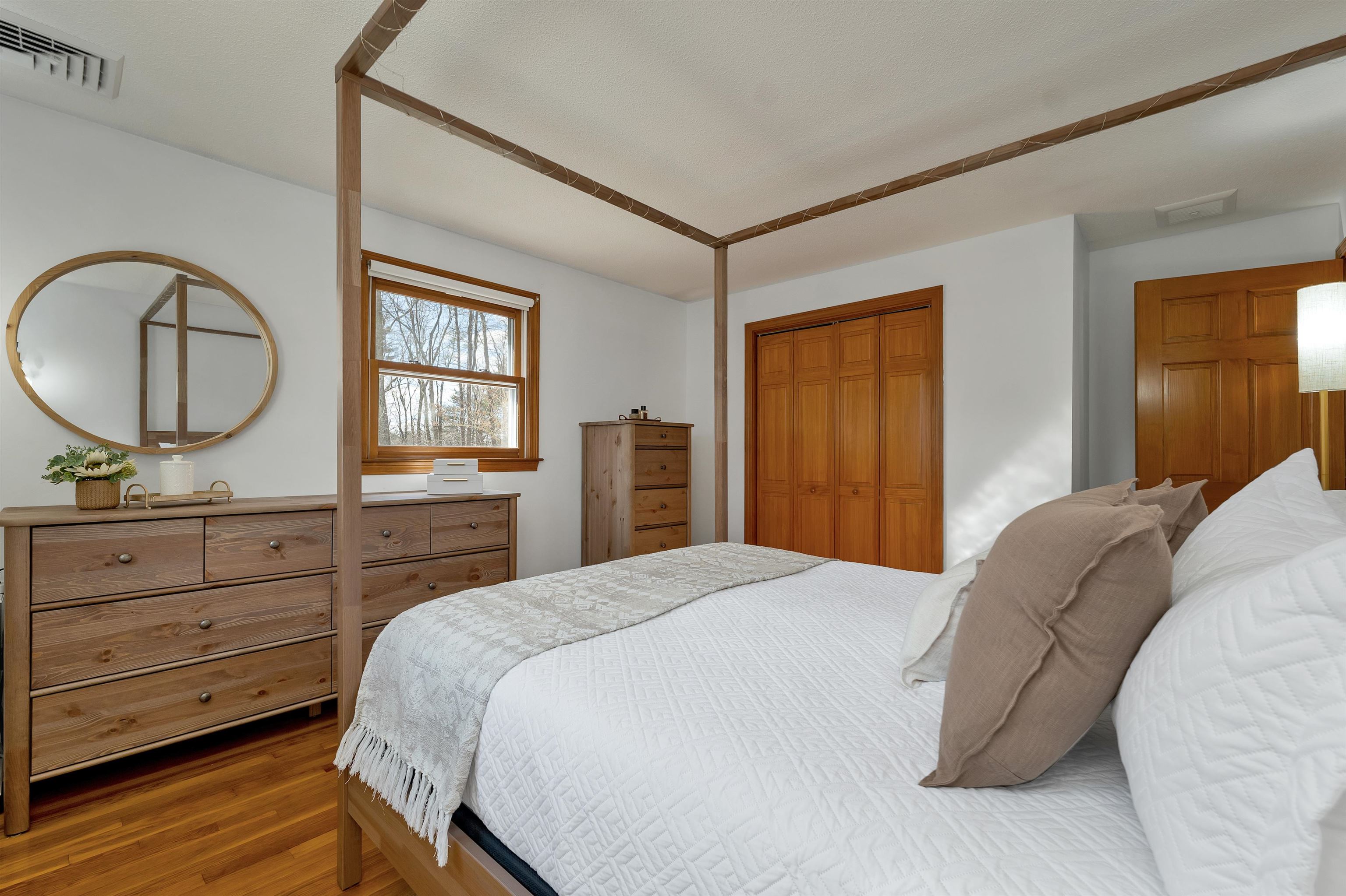 51 Bedard Avenue Derry, NH 03038 - Photo 20 of 34