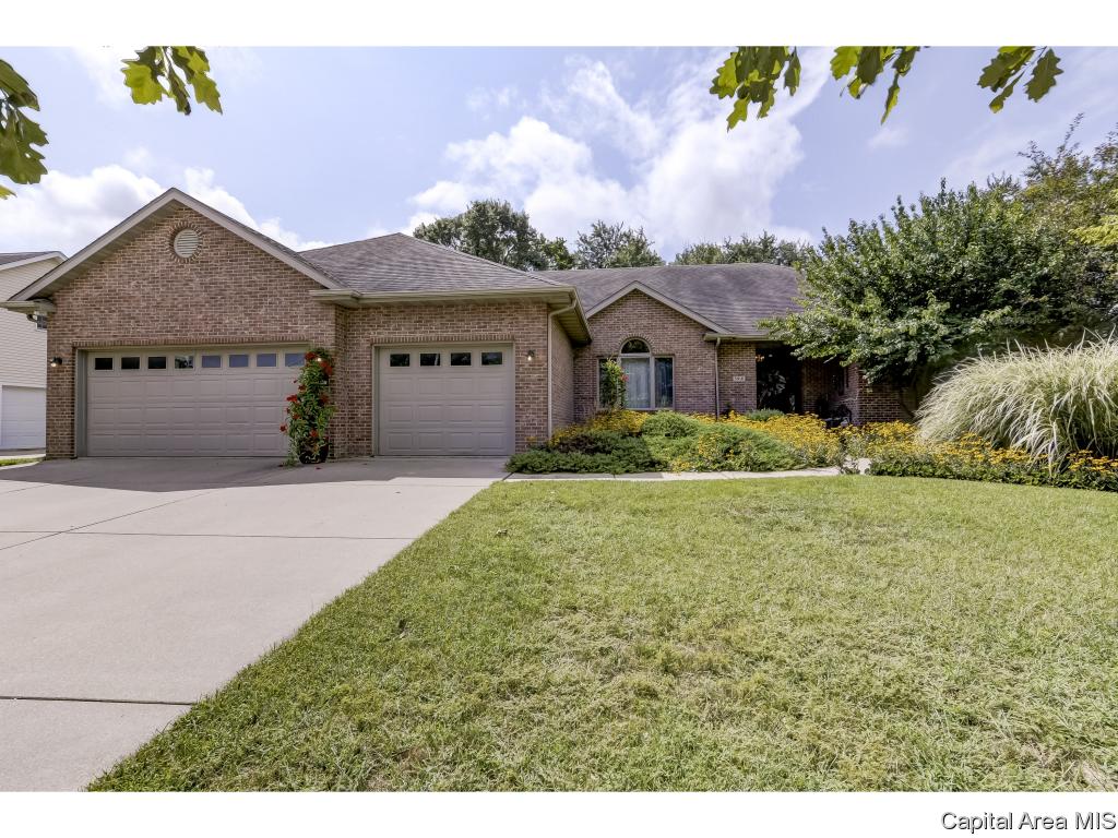3916 Surry Pl Lane Springfield, IL 62711 - Photo 1 of 36