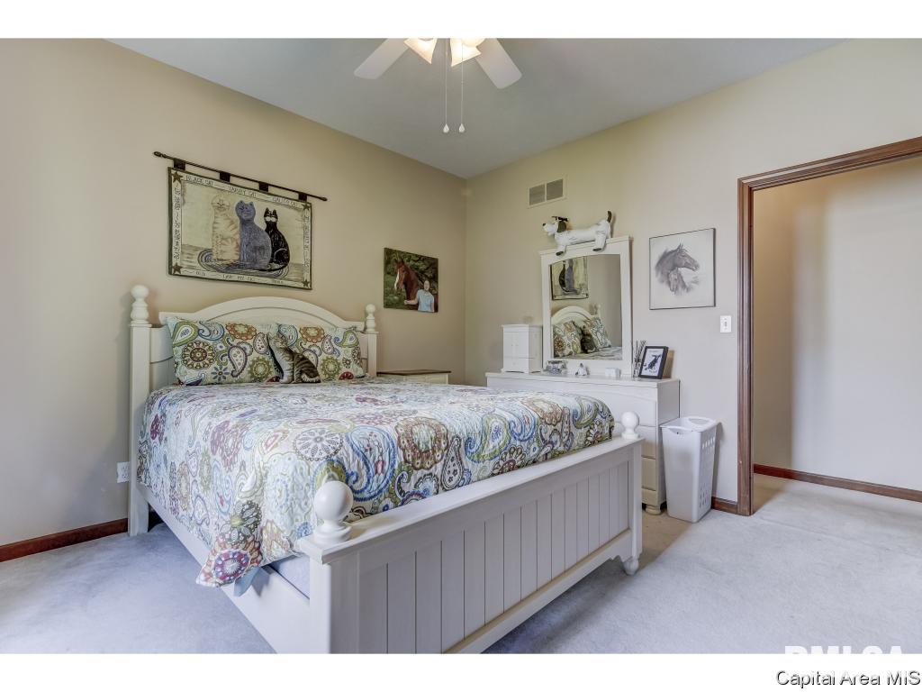3916 Surry Pl Lane Springfield, IL 62711 - Photo 16 of 36