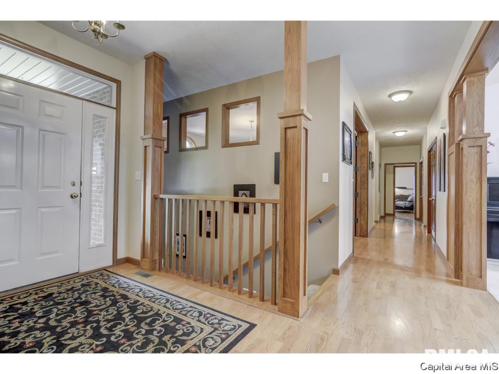 3916 Surry Pl Lane Springfield, IL 62711 - Photo 2 of 36