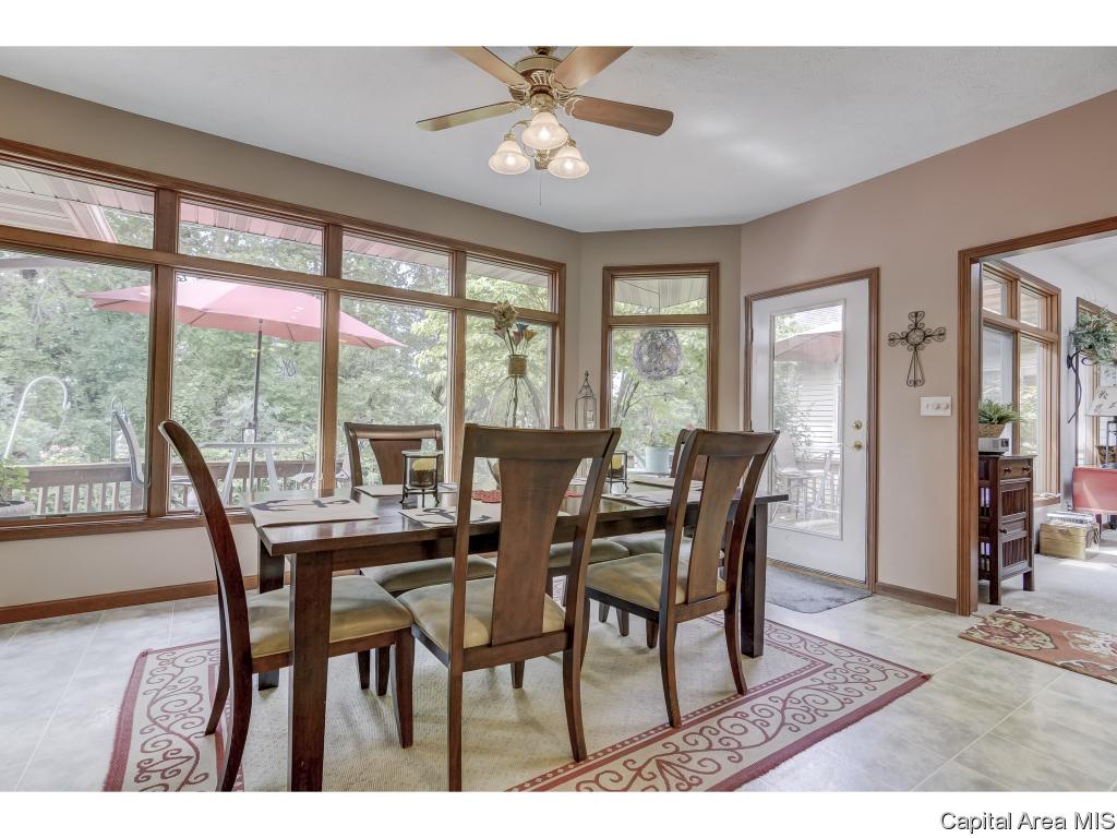 3916 Surry Pl Lane Springfield, IL 62711 - Photo 6 of 36