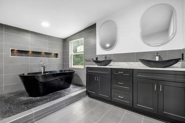 $180,000 | 223 Tropicaire Street, Tallahassee, FL 32305