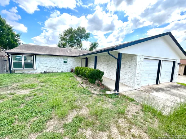 $1,525 | 624 Jamie Sue Drive, Converse, TX 78109