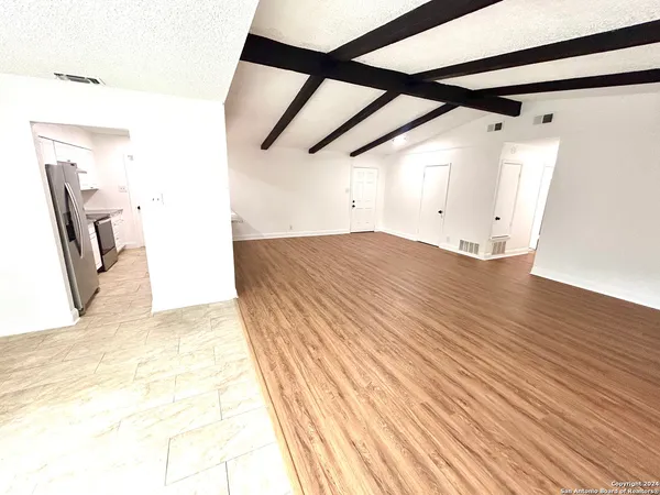 $1,525 | 624 Jamie Sue Drive, Converse, TX 78109