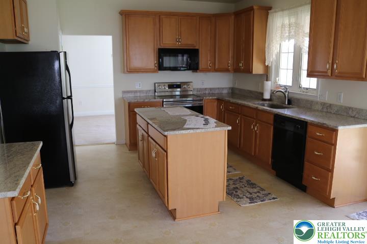 2509 Somerset Road Whitehall, PA 18052 - Photo 20 of 58 Kitchen Island