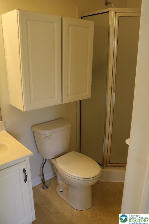 2509 Somerset Road Whitehall, PA 18052 - Photo 26 of 58 Downstairs Full Bathroom