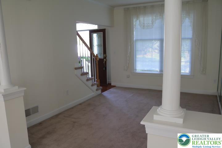 2509 Somerset Road Whitehall, PA 18052 - Photo 29 of 58 Living Room