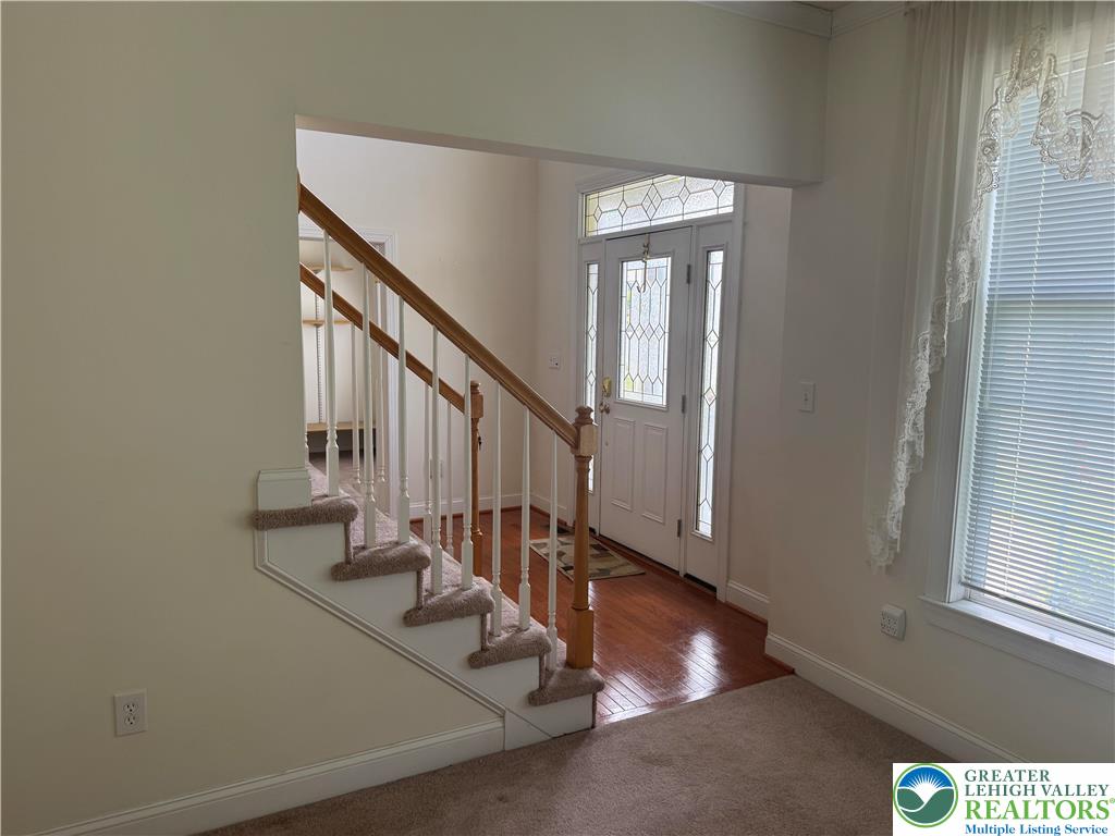 2509 Somerset Road Whitehall, PA 18052 - Photo 30 of 58 Living Room to Foyer