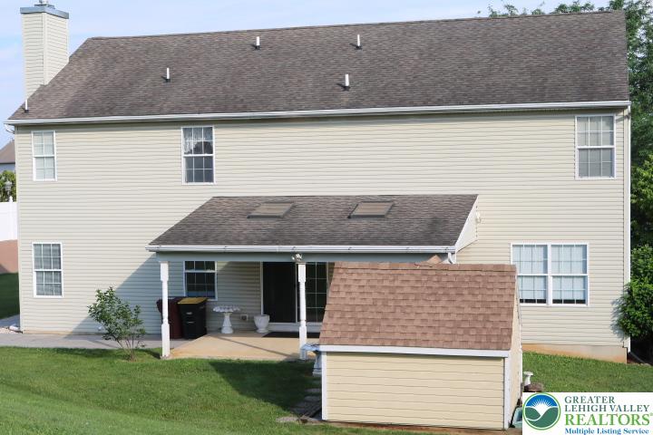 2509 Somerset Road Whitehall, PA 18052 - Photo 8 of 58 Rear