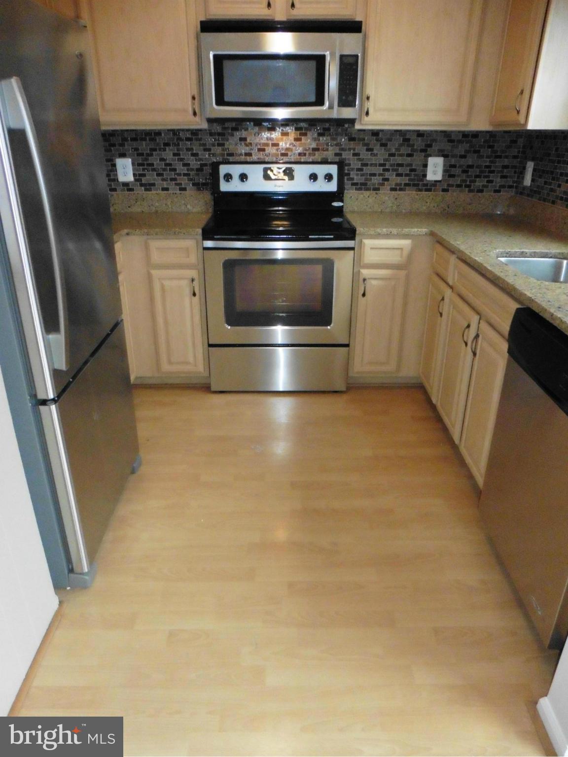 7491 Wounded Knee Road Lorton, VA 22079 - Photo 4 of 25 Kitchen