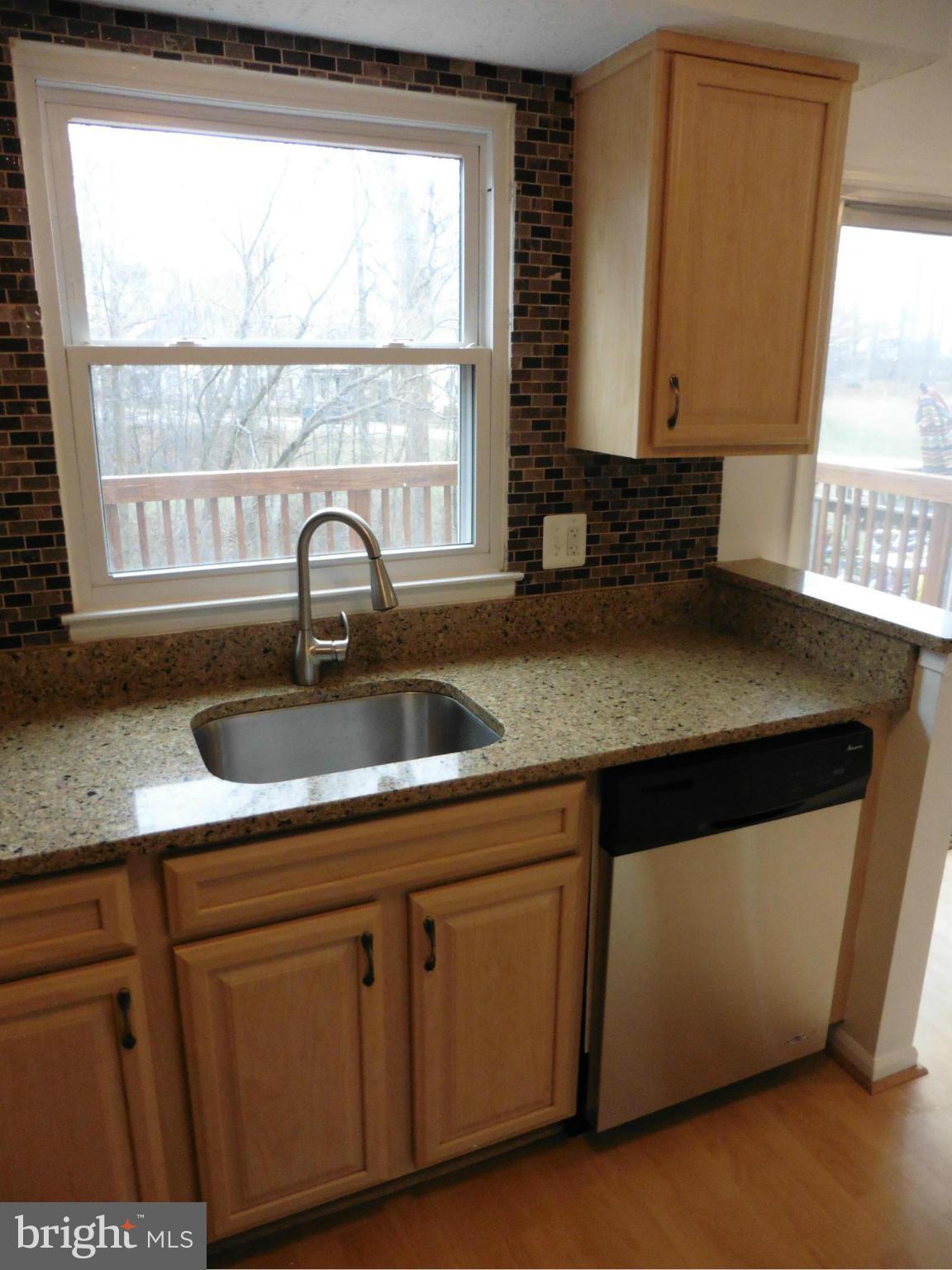 7491 Wounded Knee Road Lorton, VA 22079 - Photo 7 of 25 Kitchen